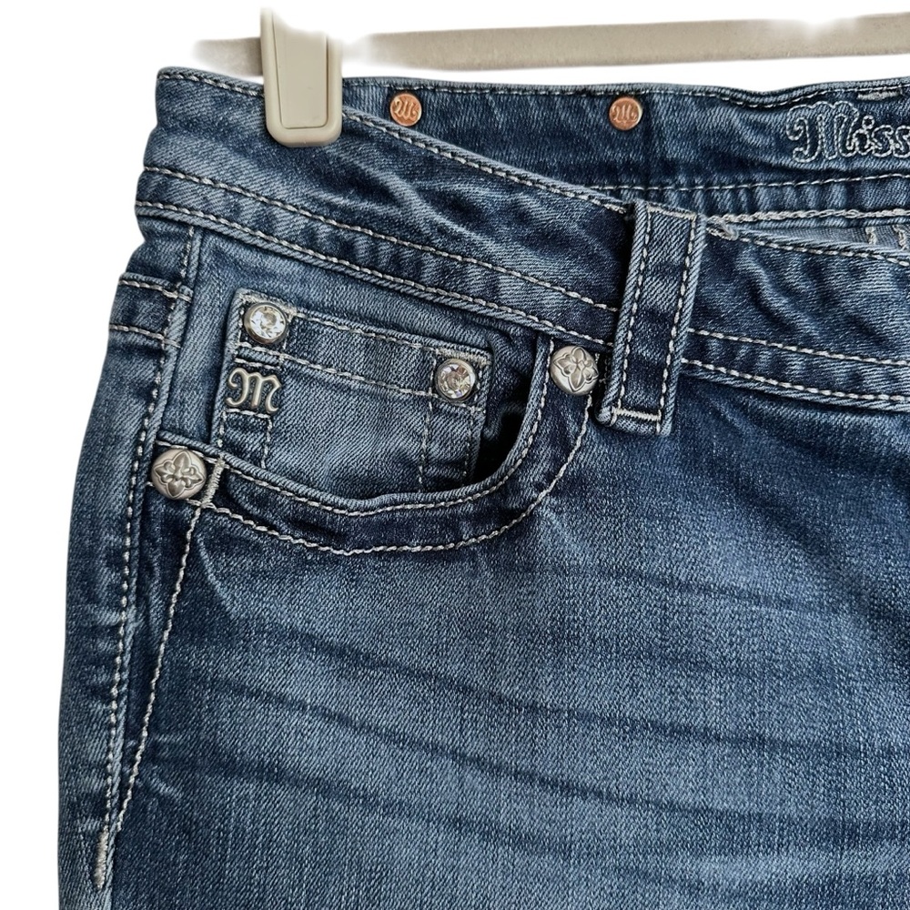 MISS ME Mid Rise Bootcut Jeans 31 Fleur De Lis‎ Pockets Y2K Western Glam Denim - Picture 7 of 16